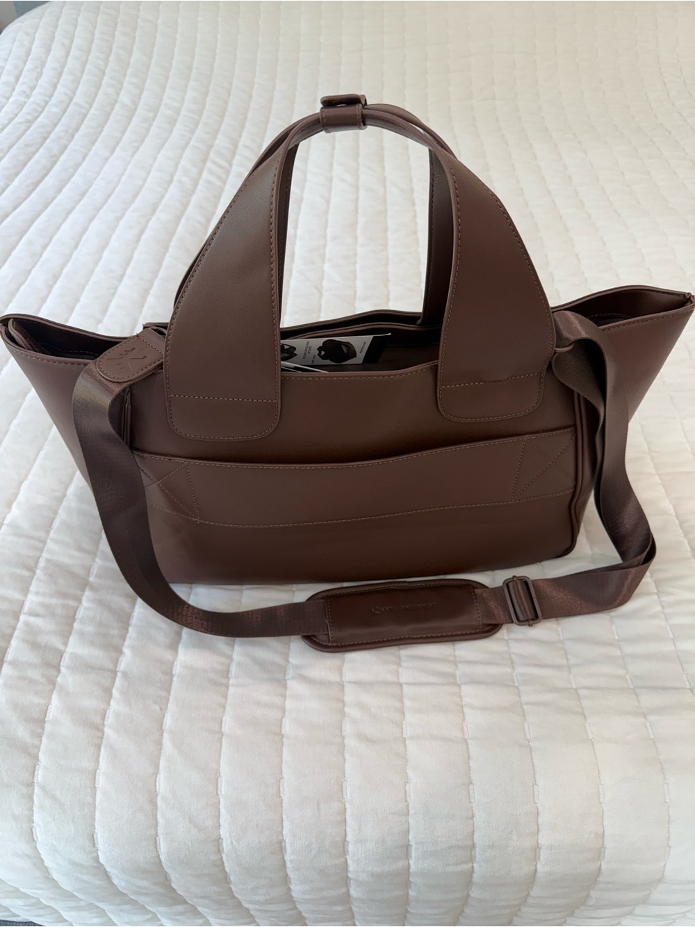 BOARDING PASS THE COMMUTER EAST WEST TRIPLE COMPARTMENT VEGAN LEATHER TOTE NWT - Picture 2 of 7